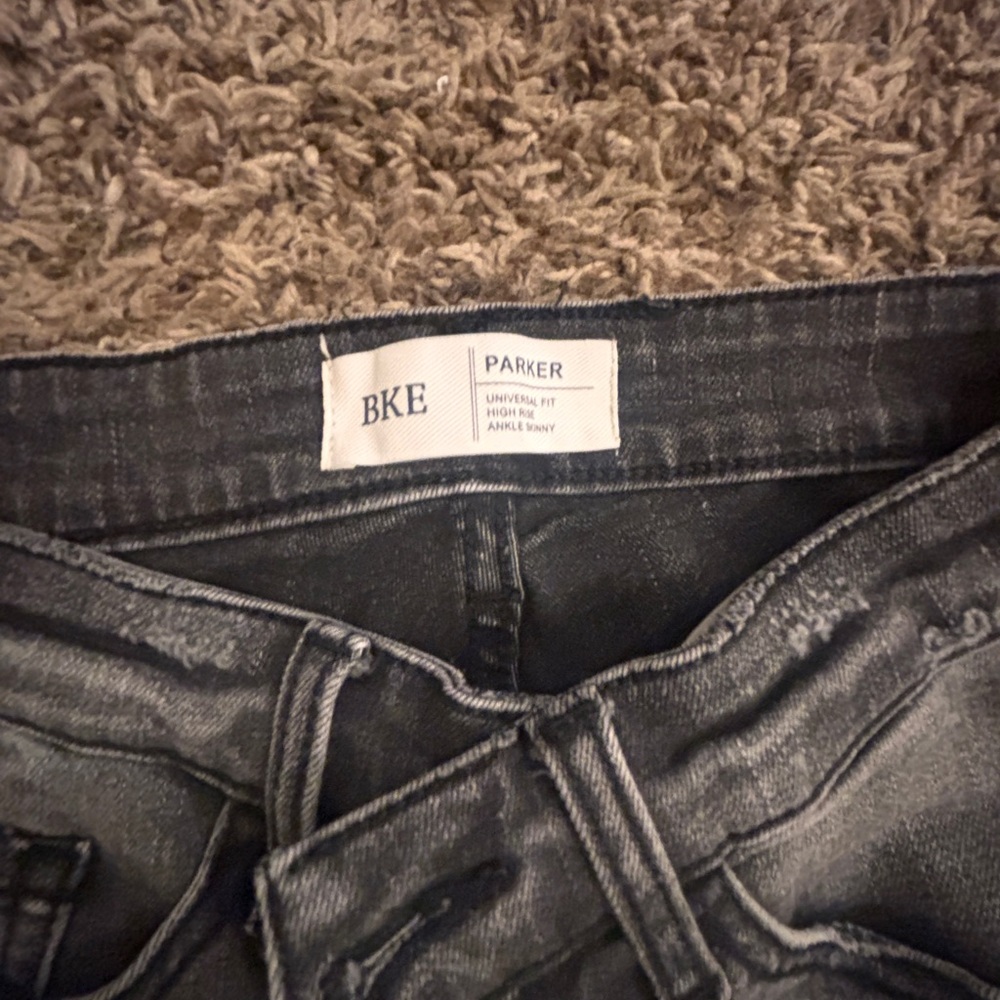 BKE Women's Gray Skinny Jeans - Picture 2 of 5